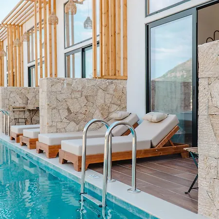 Maessa Suites ゲストハウス