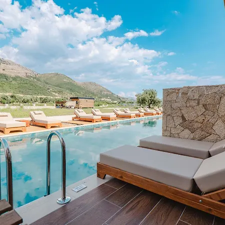 Maessa Suites