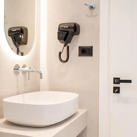 Maessa Suites *